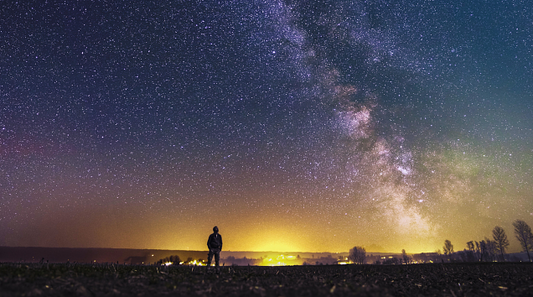 Astrologia Kabbalística O Caminho para Construir o Seu Melhor Destino  | 9 de Março de 2026 | ONLINE