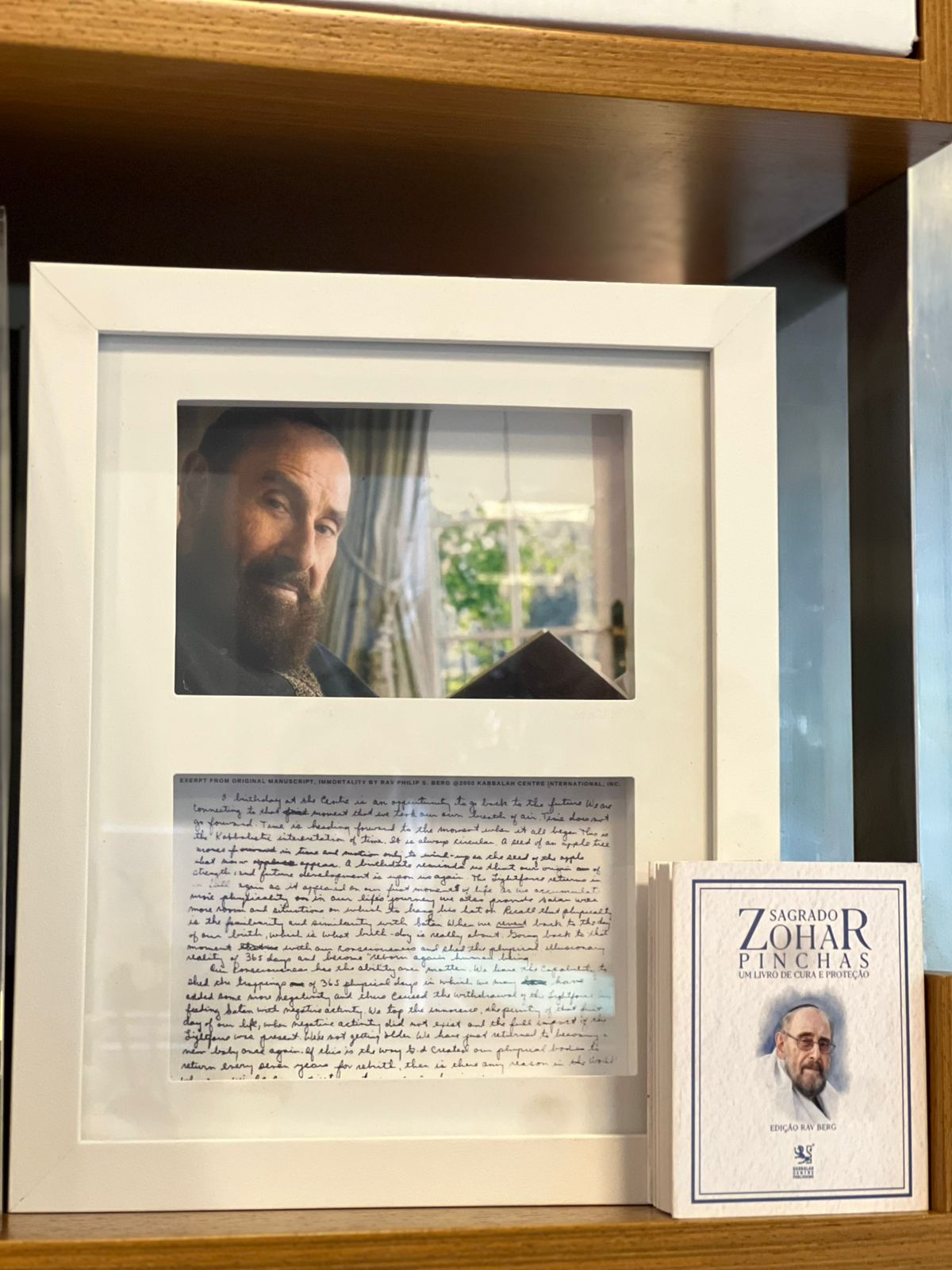 KIT RAV EDITION: Pinchas Edição Especial Rav + Porta Retrato do Rav  - Branco